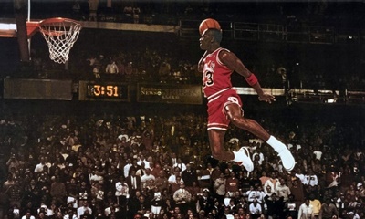 Michael Jordan : Un dunk retentissant.